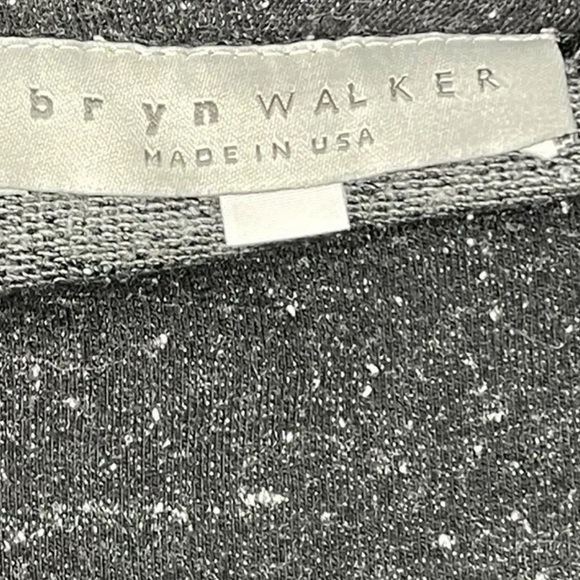 Bryn Walker Oversized Lagenlook Cowl Neck Top. Size: XL - Picture 4 of 5